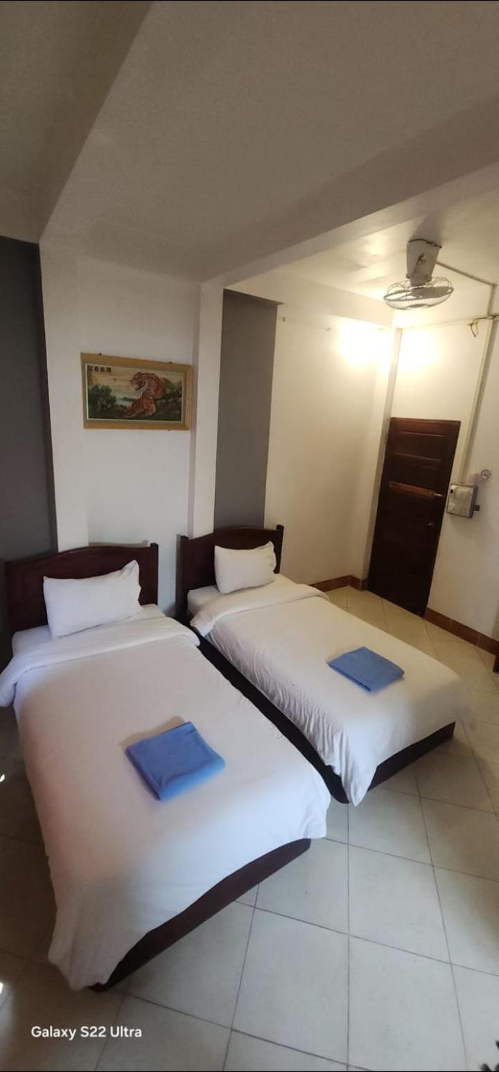 Thip Phavanh Guesthouse Muang Pakbèng 외부 사진